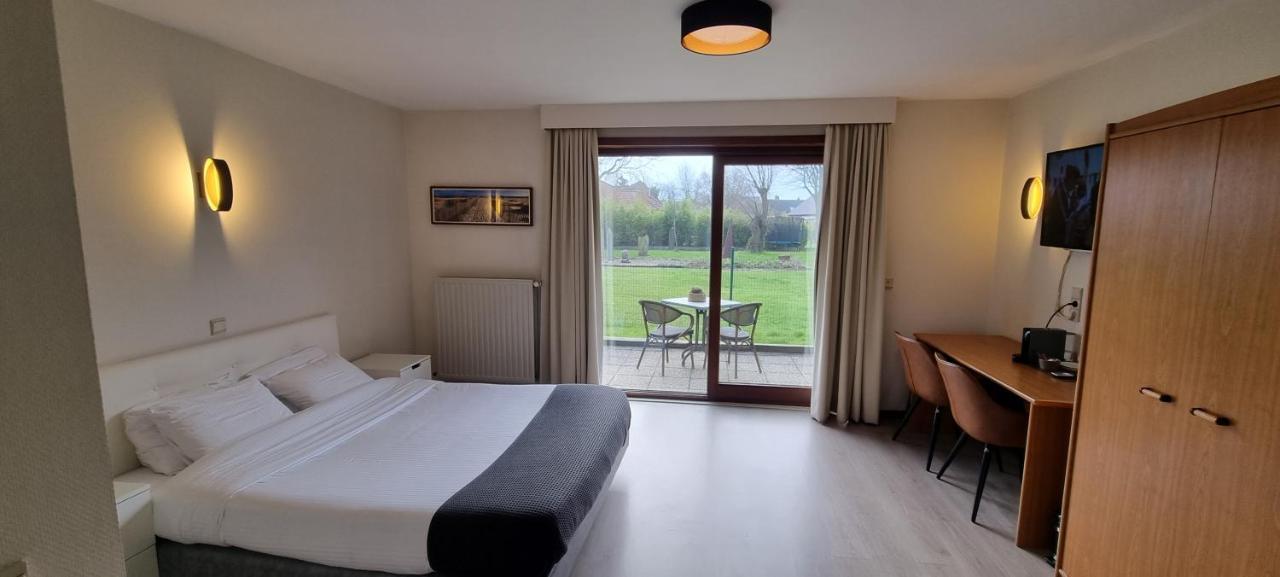 Hotel Westendia And Free Parking Top Breakfast Westende Esterno foto