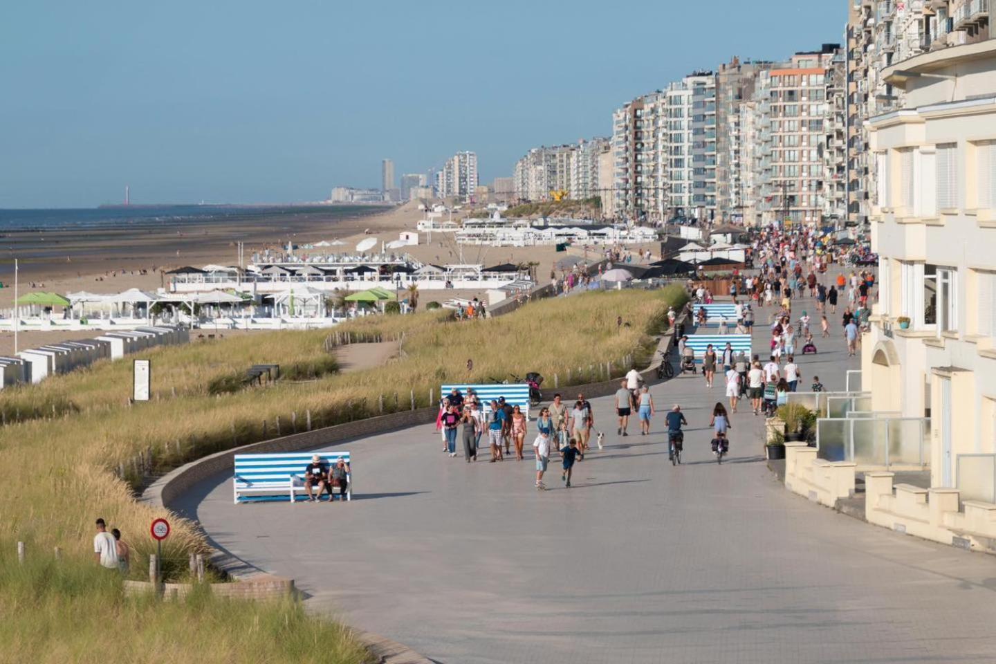 Hotel Westendia And Free Parking Top Breakfast Westende Esterno foto