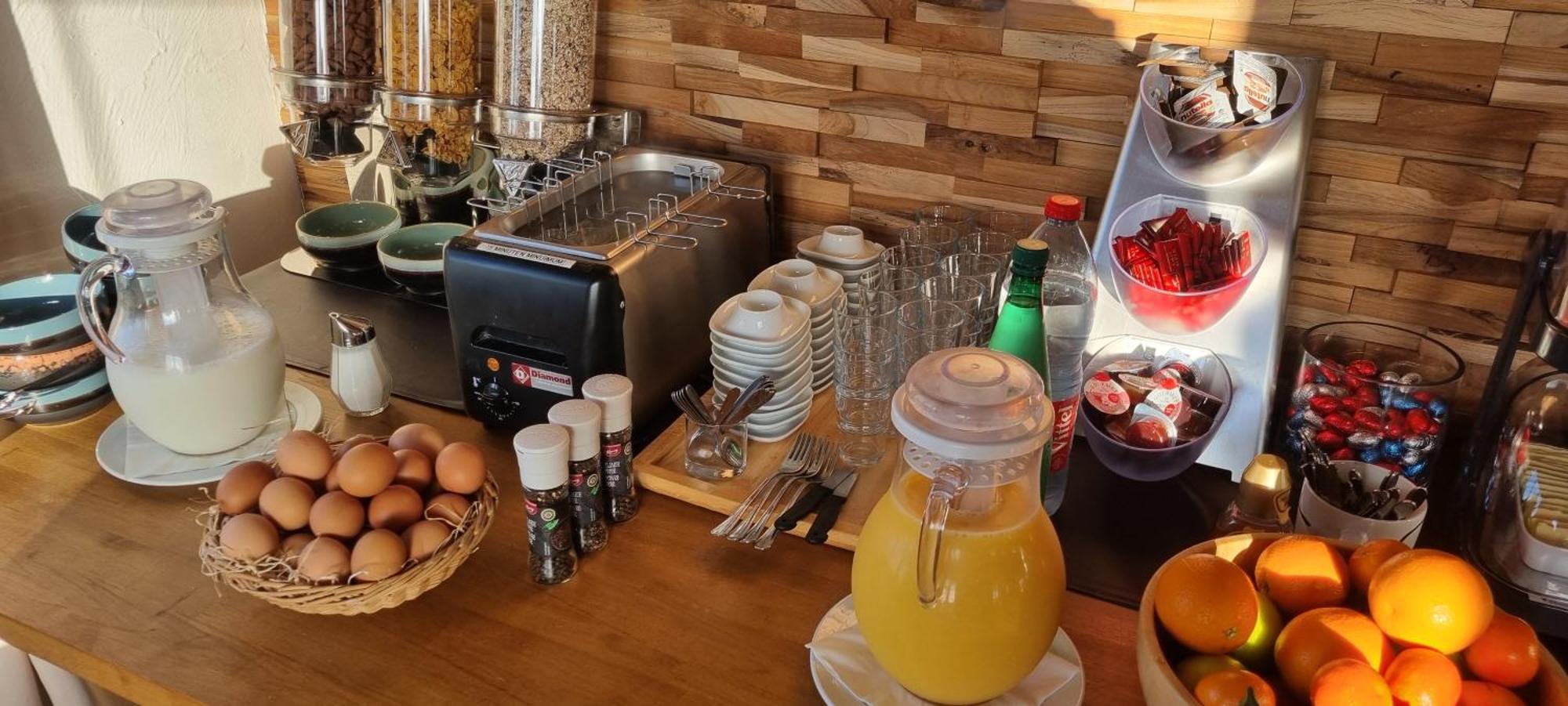 Hotel Westendia And Free Parking Top Breakfast Westende Esterno foto