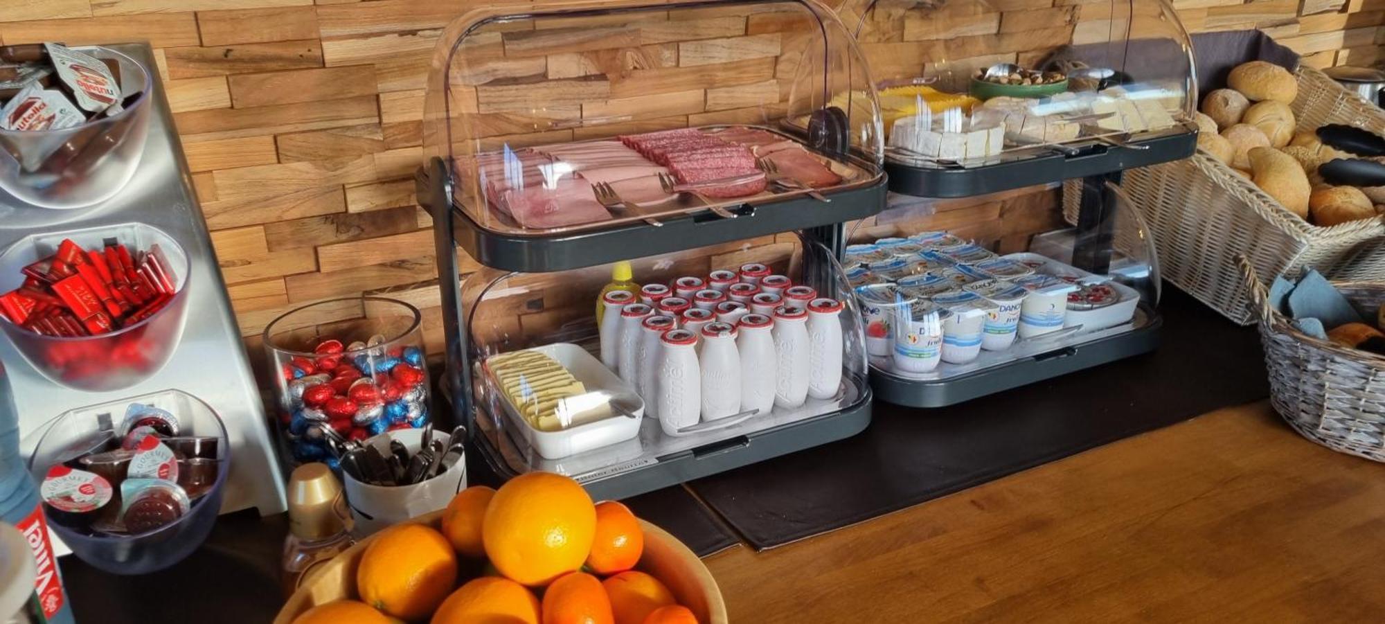 Hotel Westendia And Free Parking Top Breakfast Westende Esterno foto
